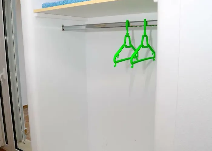 Sunny Bay Holiday home